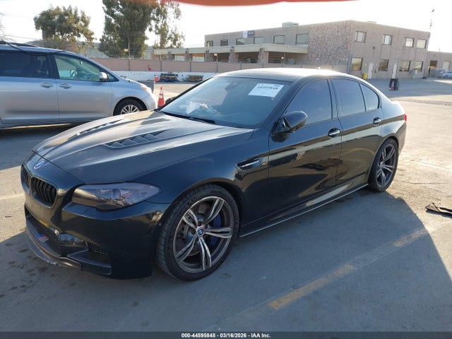 2013 BMW M5 WBSFV9C56DC773687 Photo 1