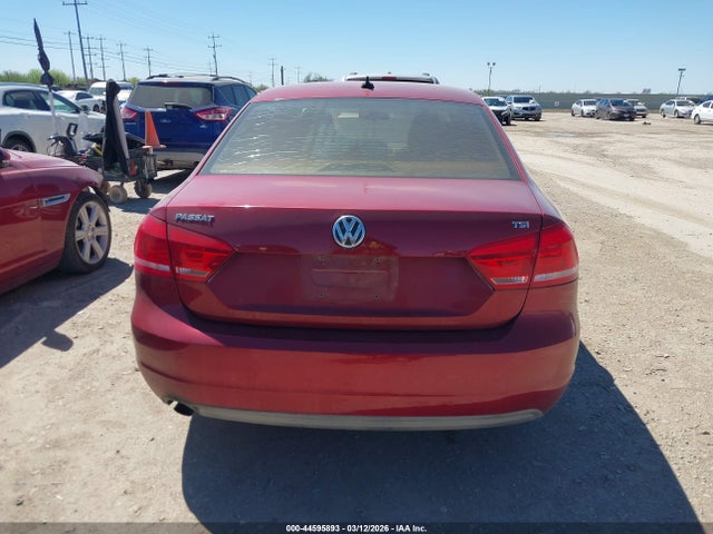 2015 Volkswagen Passat 1.8t Wolfsburg Edition მანქანა იყიდება აუქციონზე, vin: 1VWAT7A34FC020236, აუქციონის ნომერი: 44595893