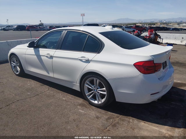 Продаж на аукціоні авто 2016 Bmw 320i, vin: WBA8A9C5XGK617008, номер лоту: 44595895