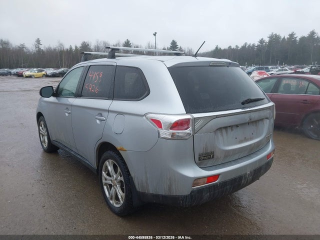 2014 MITSUBISHI OUTLANDER JA4AZ3A38EZ013824 Photo 2