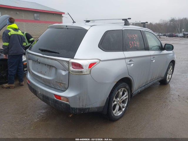 2014 MITSUBISHI OUTLANDER JA4AZ3A38EZ013824 Photo 3