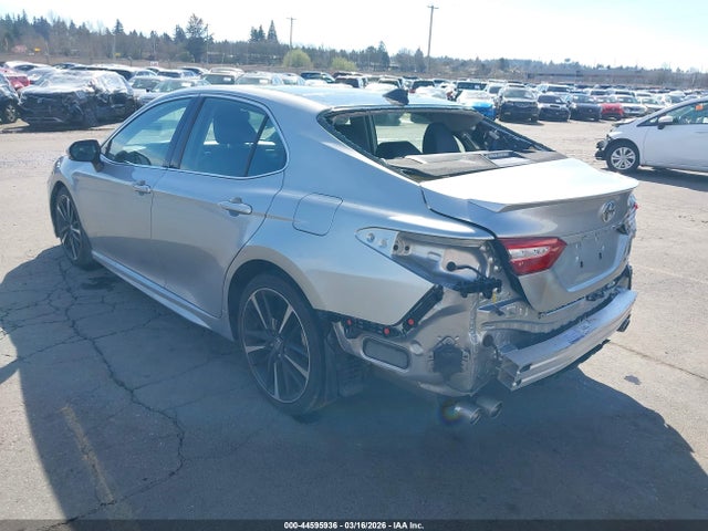 2020 Toyota Camry Xse V6 მანქანა იყიდება აუქციონზე, vin: 4T1KZ1AK5LU037137, აუქციონის ნომერი: 44595936