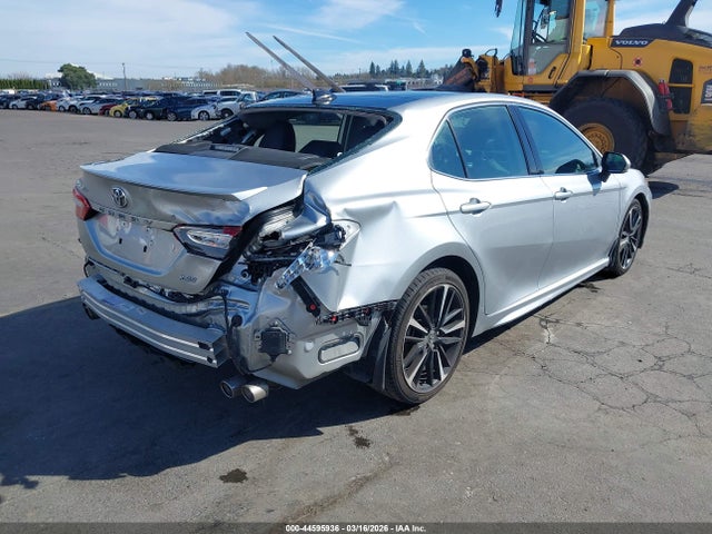 2020 Toyota Camry Xse V6 მანქანა იყიდება აუქციონზე, vin: 4T1KZ1AK5LU037137, აუქციონის ნომერი: 44595936