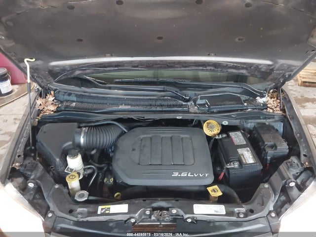 44595975 :رقم المزاد ، 2C4RC1BG7GR128704 vin ، 2016 Chrysler Town & Country Touring مزاد بيع