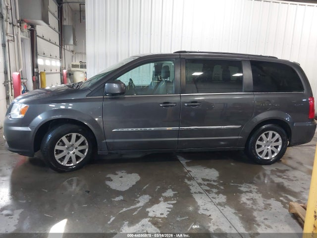 44595975 :رقم المزاد ، 2C4RC1BG7GR128704 vin ، 2016 Chrysler Town & Country Touring مزاد بيع