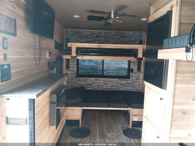 Outdoors Rv Other 2021 4T91A1710MD213415 Image 5
