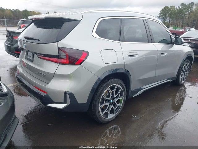 2023 BMW X1 WBX73EF08P5Y24113 Photo 3
