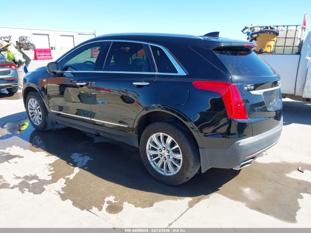 2018 CADILLAC XT5 1GYKNARS1JZ163221 Photo 2