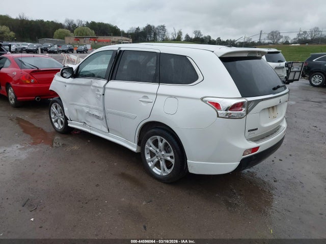 2014 MITSUBISHI OUTLANDER JA4JZ4AX2EZ001256 Photo 2