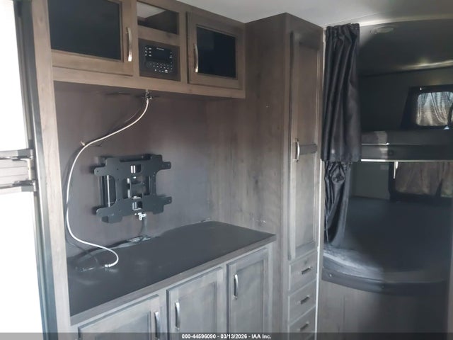 2020 Jayco Jay Flight მანქანა იყიდება აუქციონზე, vin: 1UJBJ0BR6L17S0791, აუქციონის ნომერი: 44596090