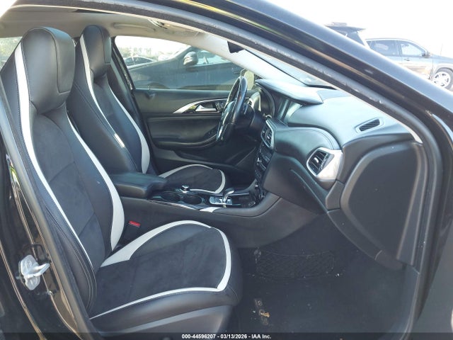 2018 INFINITI QX30 SJKCH5CP1JA042049 Photo 4