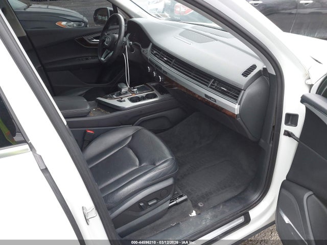 44596210 :رقم المزاد ، WA1LHAF77KD027623 vin ، 2019 Audi Q7 45 Premium مزاد بيع