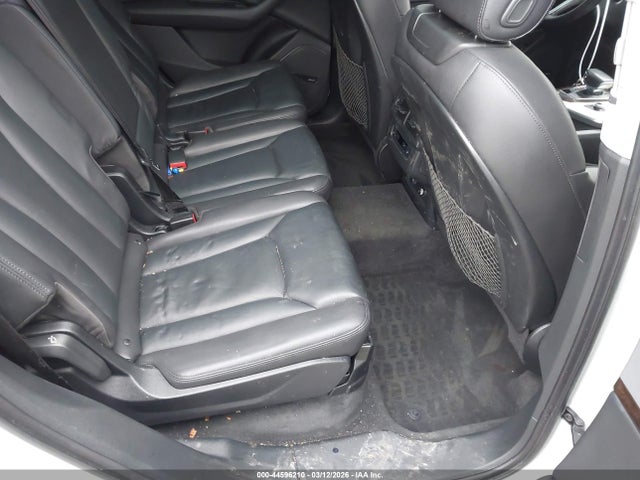 44596210 :رقم المزاد ، WA1LHAF77KD027623 vin ، 2019 Audi Q7 45 Premium مزاد بيع