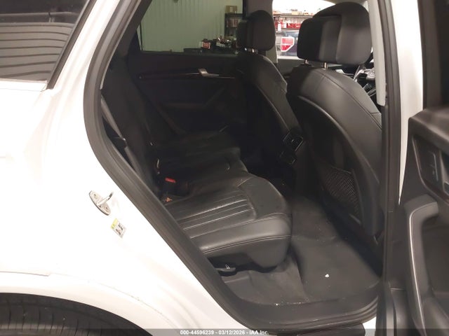 WA1BNAFY9J2010183 Audi Q5 2.0t Premium/2.0t Tech Premium
