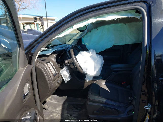 1GTG6CEN5J1127258 GMC Canyon All Terrain W/cloth