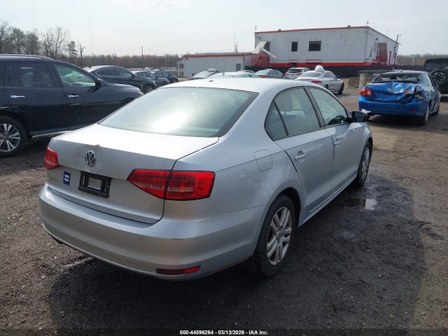 2015 Volkswagen Jetta 2.0l S მანქანა იყიდება აუქციონზე, vin: 3VW2K7AJ9FM242646, აუქციონის ნომერი: 44596264