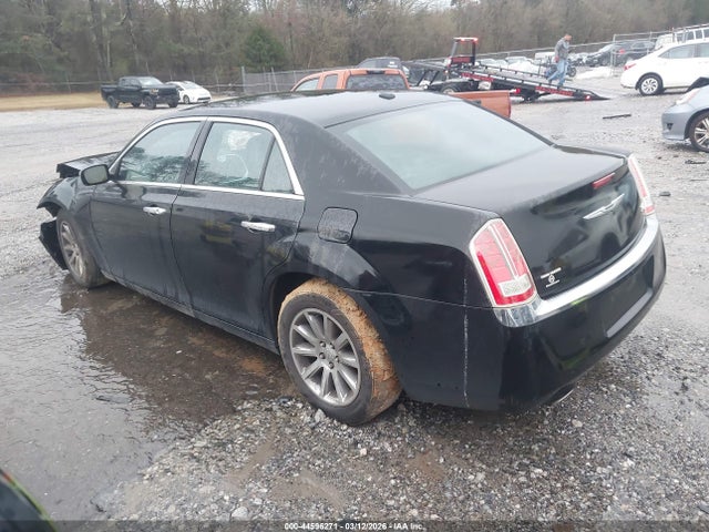 2014 CHRYSLER 300C 2C3CCAET4EH117925 Photo 2