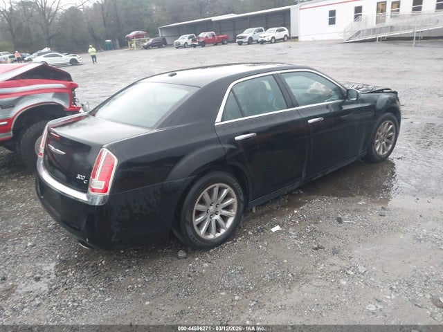 2014 CHRYSLER 300C 2C3CCAET4EH117925 Photo 3