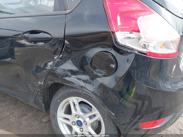 Ford FIESTA SE 2019 3FADP4EJ4KM157073 Image 6