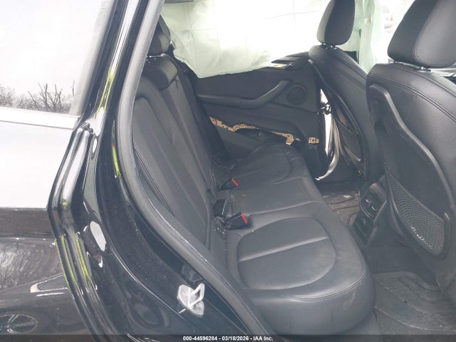 2018 BMW X1 WBXHT3C35J5K30089 Photo 7