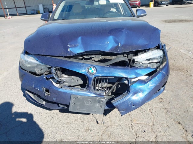 44596331 :رقم المزاد ، WBA8A9C52GK616094 vin ، 2016 Bmw 320i مزاد بيع