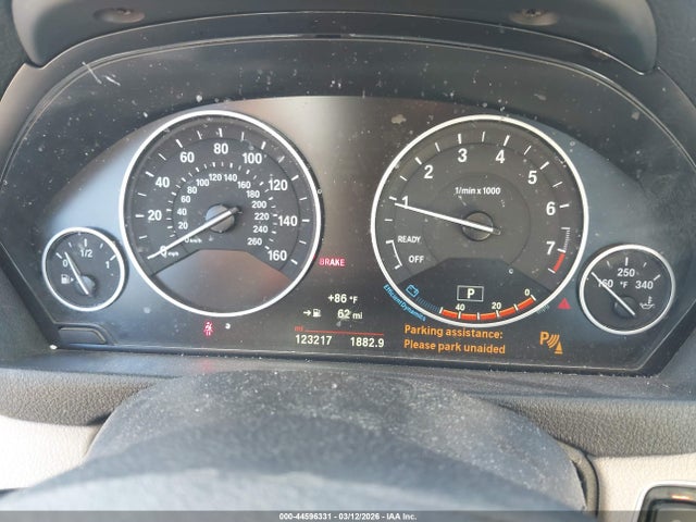 44596331 :رقم المزاد ، WBA8A9C52GK616094 vin ، 2016 Bmw 320i مزاد بيع