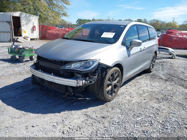 2019 Chrysler Pacifica Touring Plus მანქანა იყიდება აუქციონზე, vin: 2C4RC1FG9KR532266, აუქციონის ნომერი: 44596390