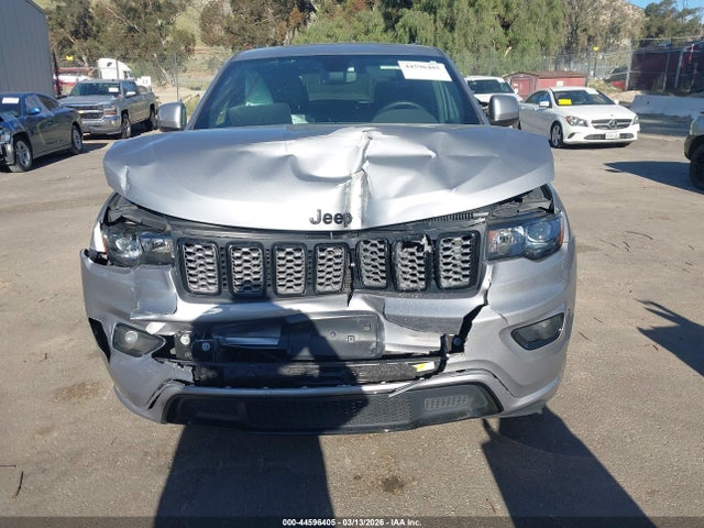 1C4RJEAG1KC580132 Jeep Grand Cherokee Altitude 4x2