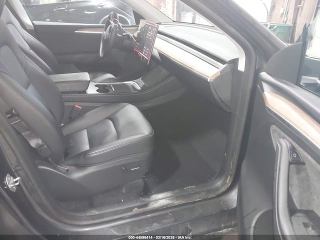 2024 TESLA MODEL Y 7SAYGDEE0RA299918 Photo 4
