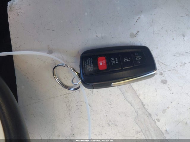 JTDKARFP8H3054722 Toyota Prius Prime Premium