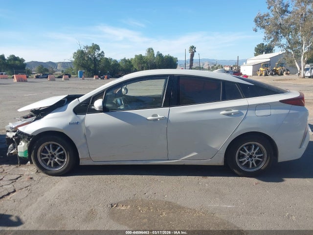 JTDKARFP8H3054722 Toyota Prius Prime Premium