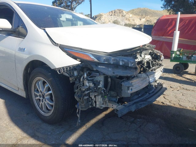 JTDKARFP8H3054722 Toyota Prius Prime Premium