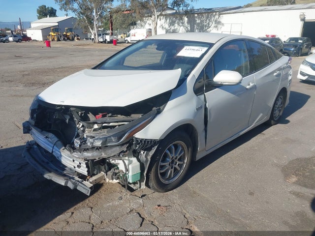 JTDKARFP8H3054722 Toyota Prius Prime Premium