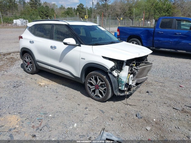 2022 KIA SELTOS KNDETCA23N7318286