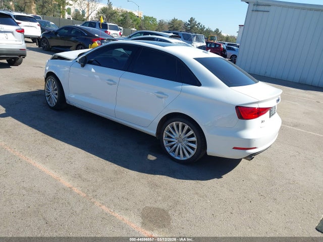 2016 AUDI A3 WAUB8GFF0G1083792 Photo 2
