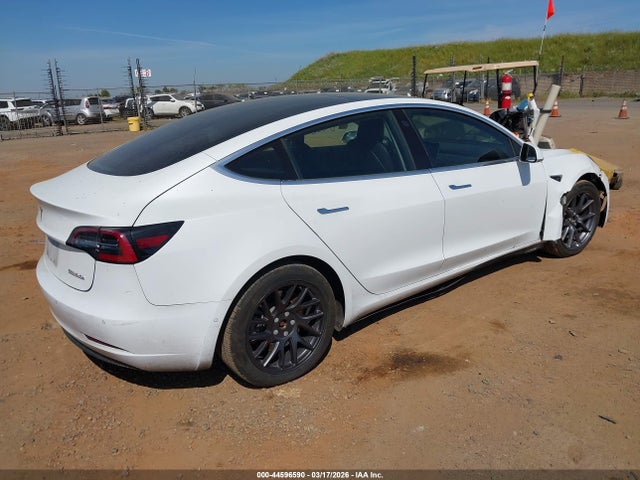 Tesla Model 3 Long Range/performance 2018 5YJ3E1EB8JF108657 Image 3