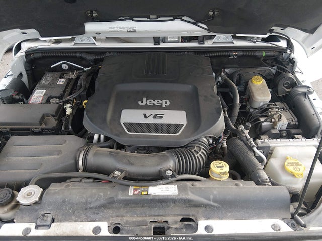2015 Jeep Wrangler Unlimited Sahara მანქანა იყიდება აუქციონზე, vin: 1C4BJWEG4FL543079, აუქციონის ნომერი: 44596601
