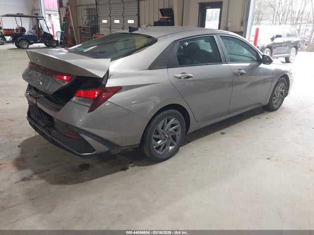 44596604 :رقم المزاد ، KMHLM4DG1RU644155 vin ، 2024 Hyundai Elantra Sel مزاد بيع