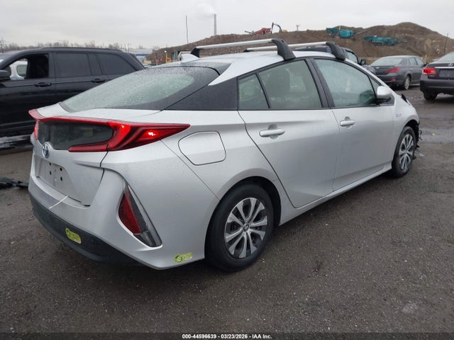 2022 TOYOTA PRIUS PRIME JTDKAMFP5N3208303 Photo 3