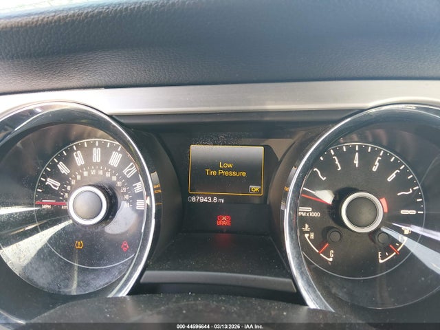 Продаж на аукціоні авто 2014 Ford Mustang V6 Premium, vin: 1ZVBP8AMXE5221486, номер лоту: 44596644