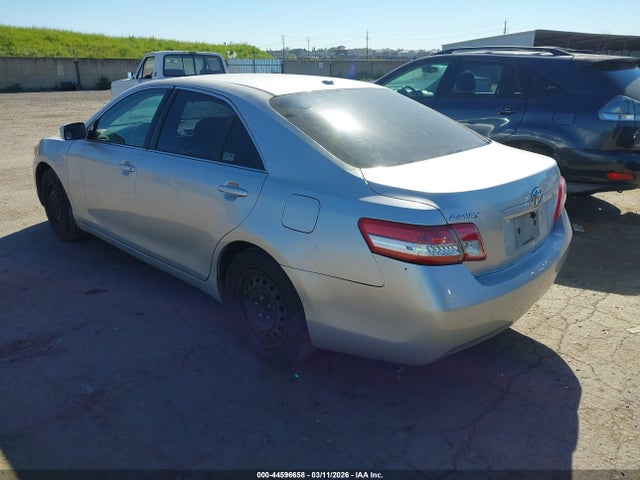 2010 TOYOTA CAMRY 4T1BF3EK7AU035207 Photo 2