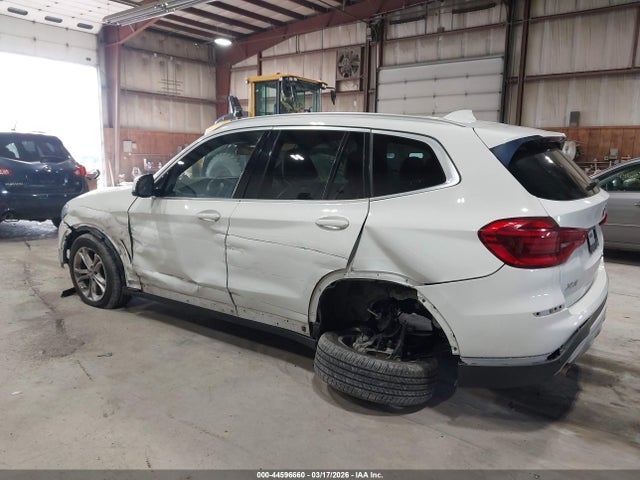 2021 BMW X3 5UXTY5C04M9F68642 Photo 2
