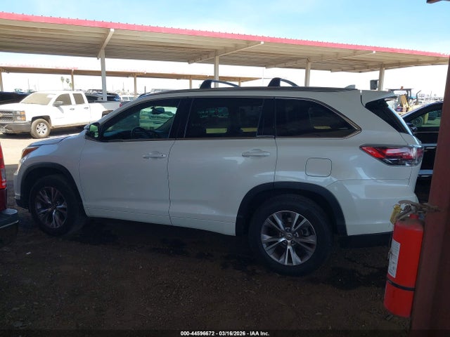 Toyota Highlander Xle V6 2015 5TDKKRFH8FS112135 Image 14