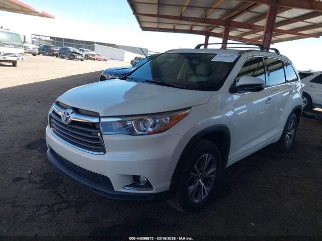Toyota Highlander Xle V6 2015 5TDKKRFH8FS112135 Image 2