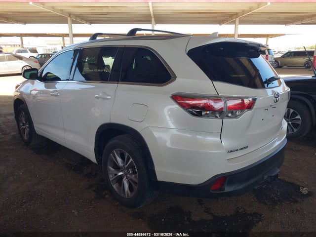 Toyota Highlander Xle V6 2015 5TDKKRFH8FS112135 Image 3