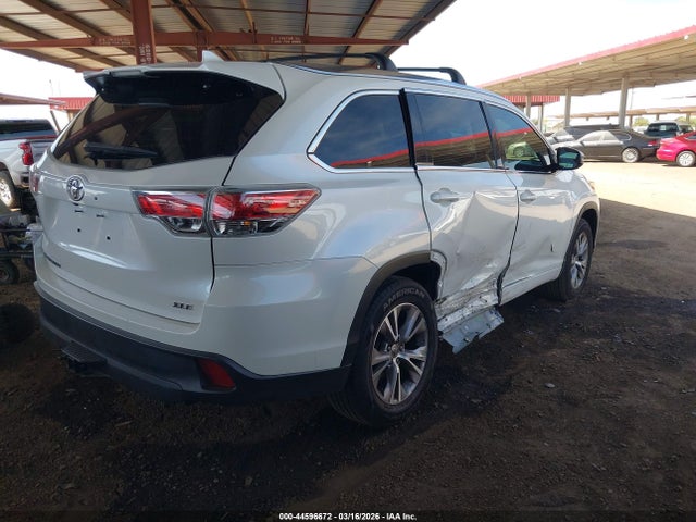 Toyota Highlander Xle V6 2015 5TDKKRFH8FS112135 Image 4