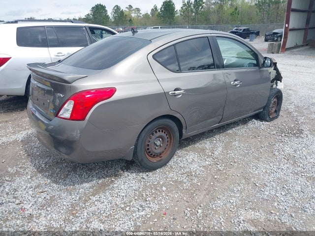 3N1CN7AP3EL805295 Nissan Versa 1.6 Sv
