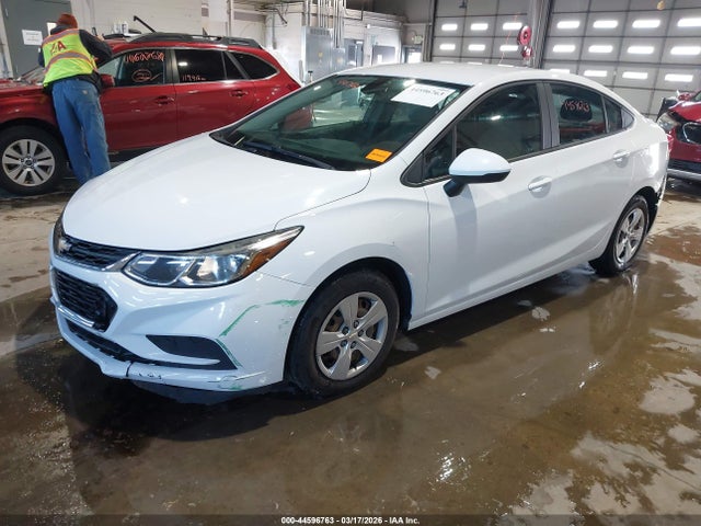 Chevrolet Cruze Ls Auto 2017 1G1BC5SM4H7160004 Image 2