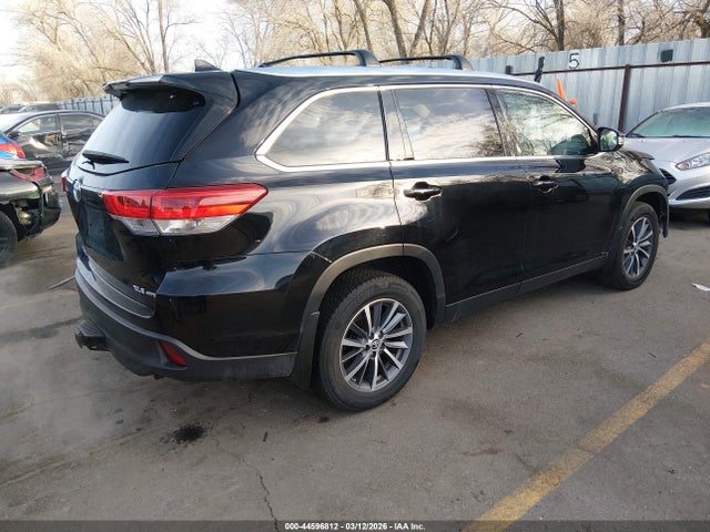 5TDJZRFH8KS586572 Toyota Highlander Xle