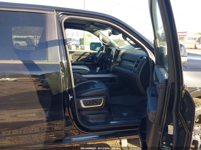 44596826 :رقم المزاد ، 1C6RREJTXNN100997 vin ، 2022 Ram 1500 Laramie  4x2 5'7 Box مزاد بيع